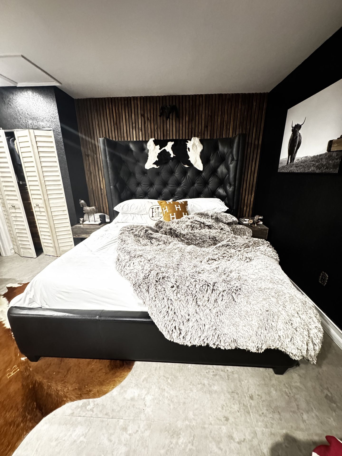 Black Real Leather Tufted King Bed