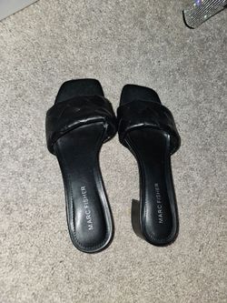 Kitten heels