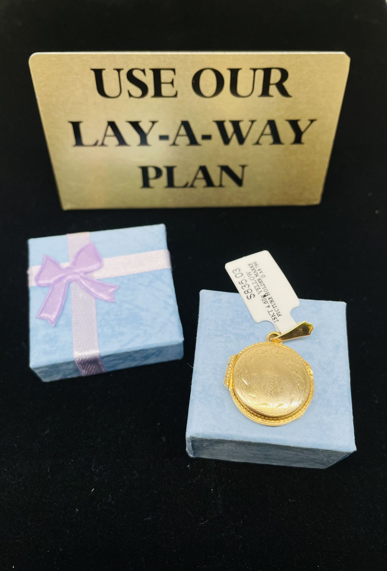 18K Picture Locket