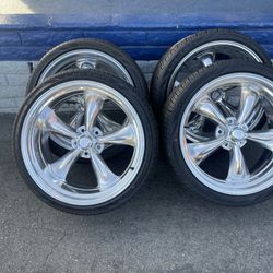 American Racing Vn 515 Staggered 22x9 - 22x11 With 265/35/22 - 295/30/22 For Obs Or C-10 Chevy