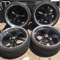 22” Foose Wheels 5x4.75 