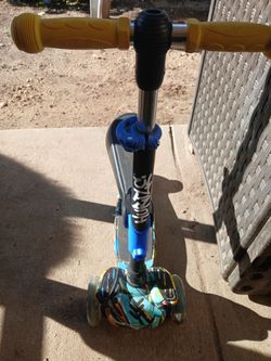 Nice kids scooter