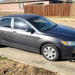 2010 Toyota Camry 4dr Sedan I4 Auto LE Car
