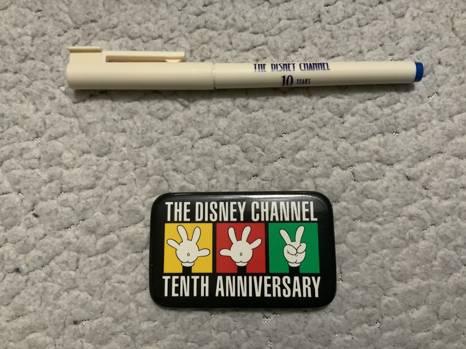 NEW Walt Disney's - The Disney Channel 10th Anniversary Button AND The Disney Channel 10 Year Pen ( never used)