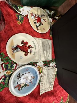 Collector-Edwin m Knowles- Christmas plates