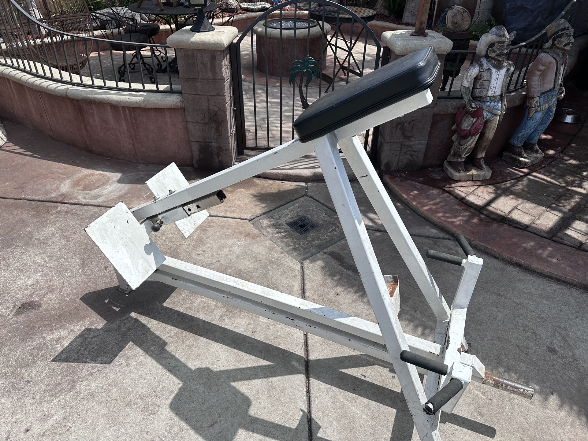 T-BAR BACK ROW MACHINE