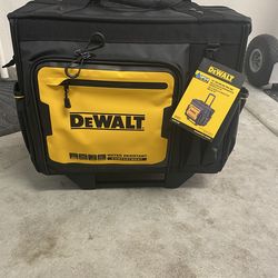 Dewalt rolling bag