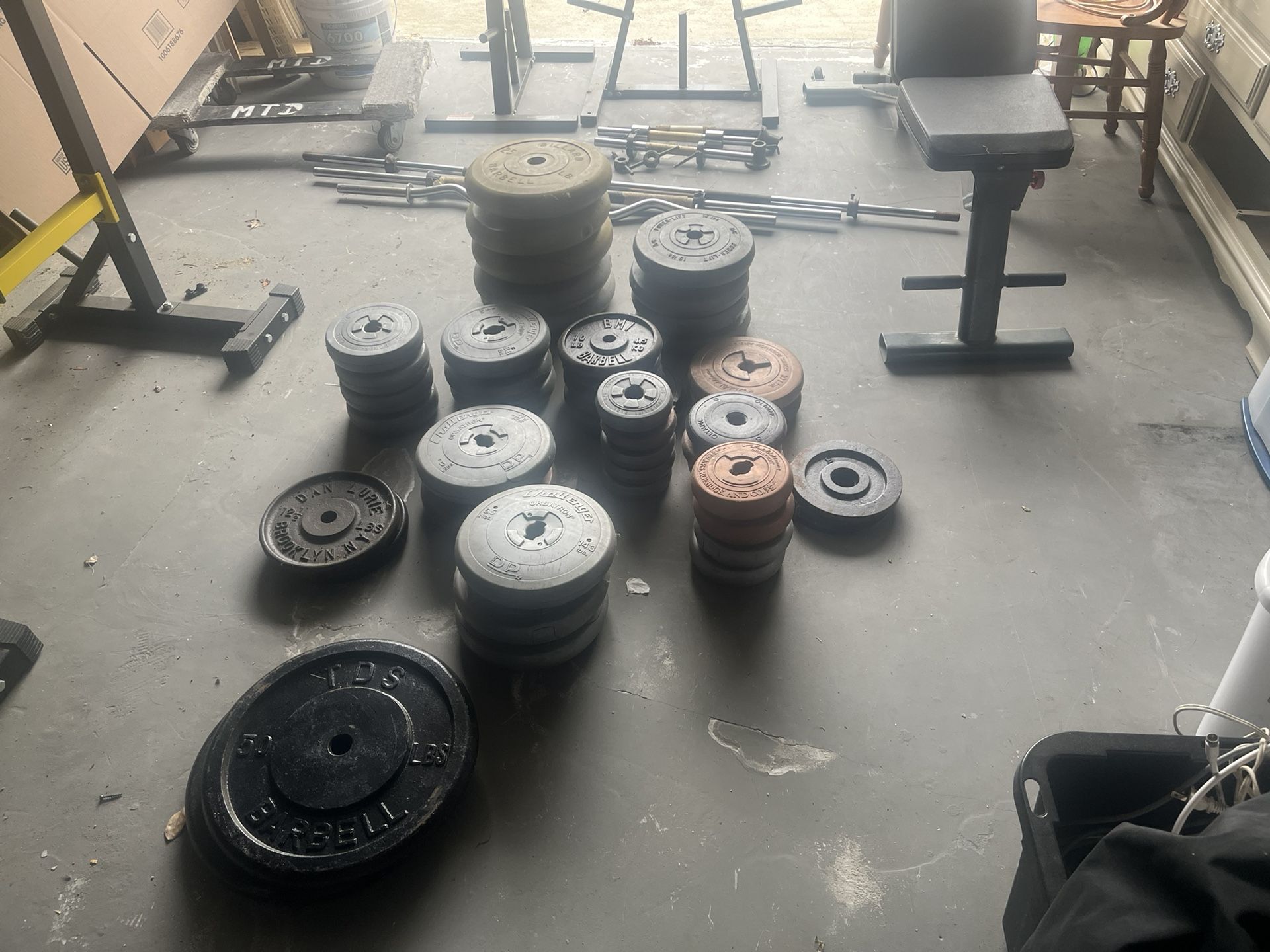Weights, bench, Rack, Bars For Lifting