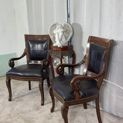 Classic Traditional Leather Armchairs (2)