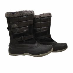 The North Face Boots Womens Shellista II Pull-On Black Snow Rain Size 10.  Make an offer!
