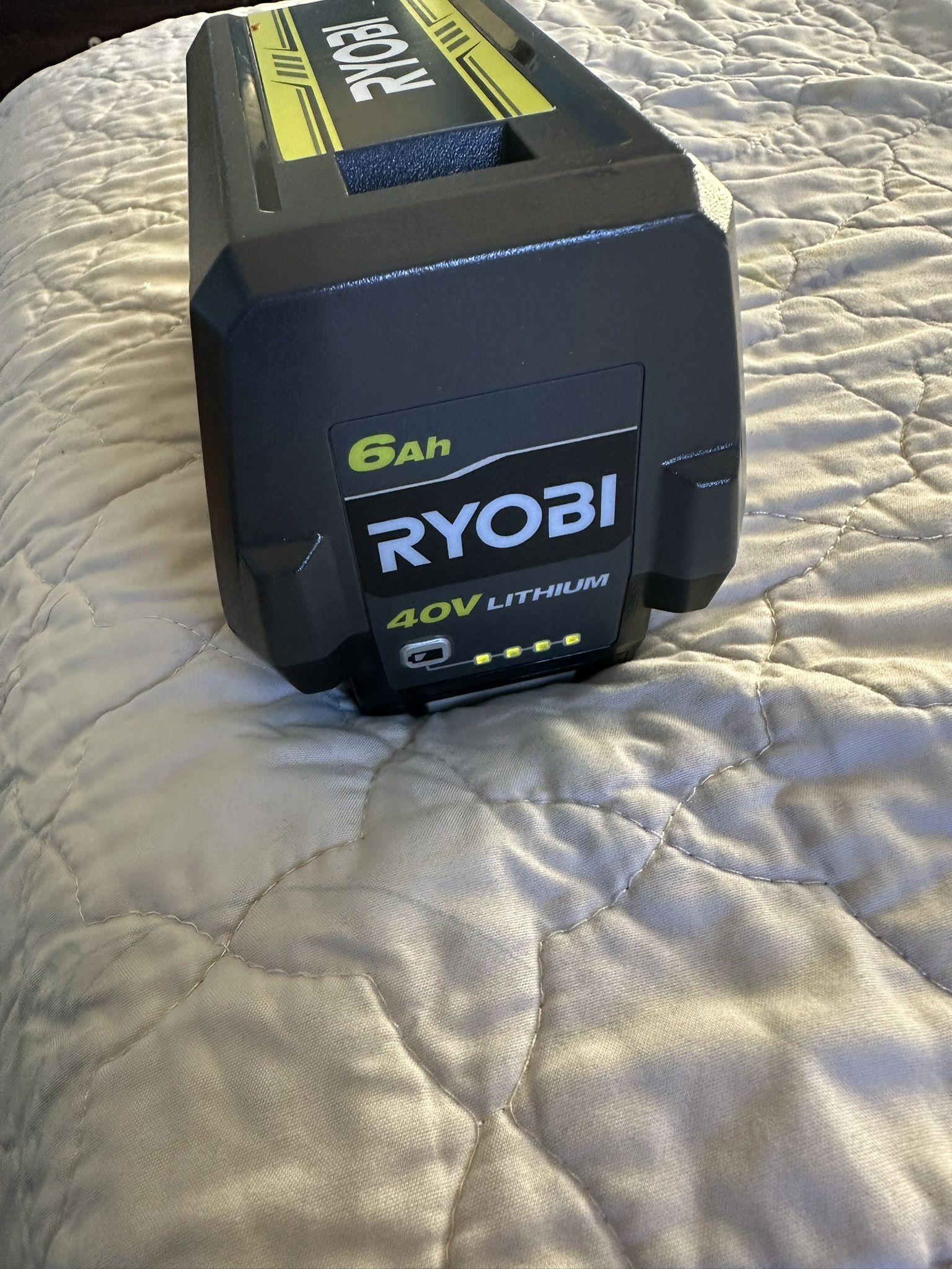 / battery and charger RYOBI 40V 6 Ah