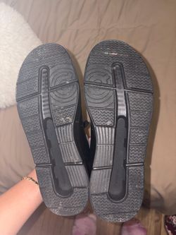 On cloud Roger size 7.5