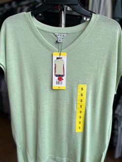 Ladies Orvis V-Neck top