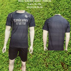 Uniforme fútbol negro visitante nuevo