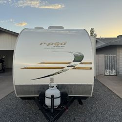 2012 Forest River R-Pod Hood River Edition 1 Slide