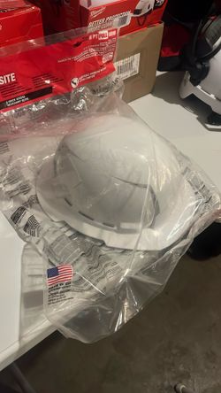 Milwaukee Helmet