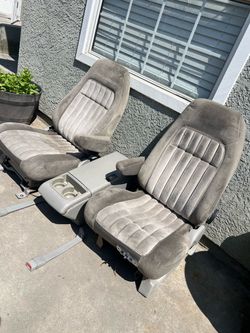Obs seats and console and set belt buckles