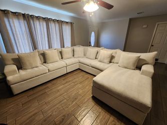 SECTIONAL SOFA