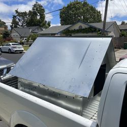 (Free) Metal Dog House