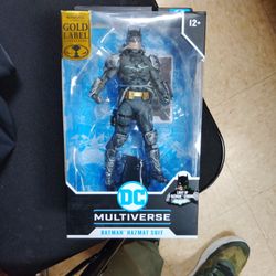 McFarlane DC Multiverse Gold Label Exclusive Batman Hazmat Suit Light Up Batman Symbol 