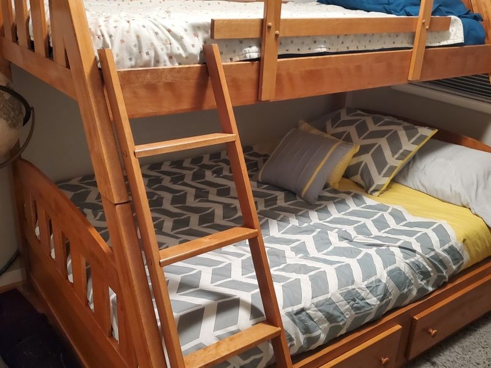 Twin Over Full Bunk Bed With Mattresses