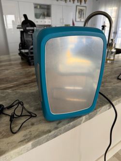 Teal Mini Personal Fridge with Power Cord