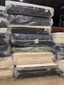 ✨ Queen Mattress SEALY SAATVA Beautyrest