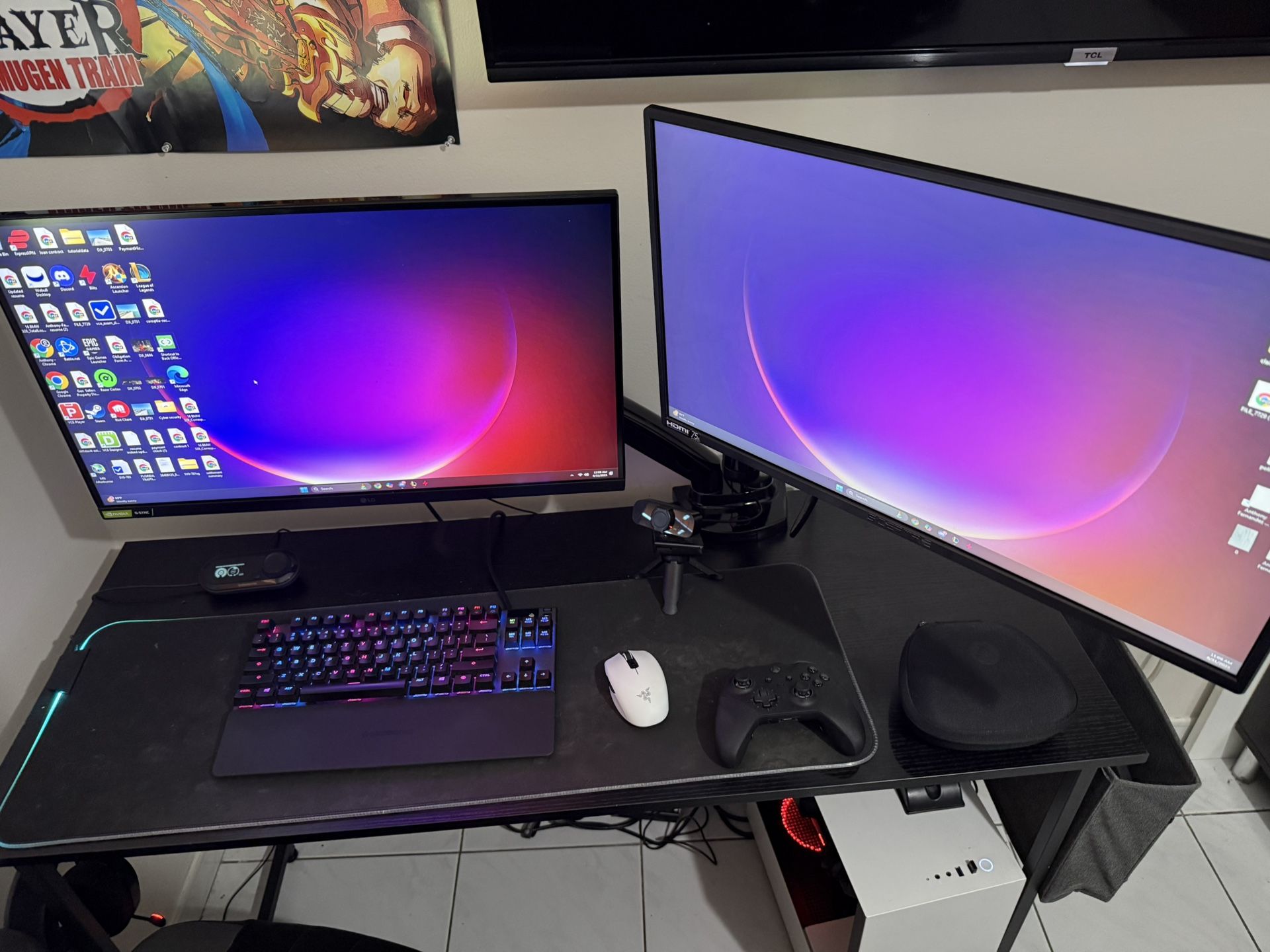 RTX 3070 Gaming PC Setup , monitors, Xbox Elite Controller, Steel Series Apex Pro Keyboard, Headset  