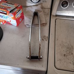 1940 and 41 Chevy cars and the 1941 to 46 Chevy pickup truck