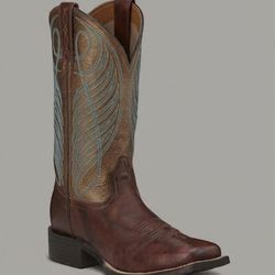 Woman Boots For Sell Slightly Used 