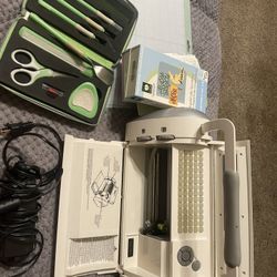 Cricut Machine + Supplies 