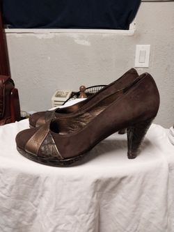 Ladies   Size  6