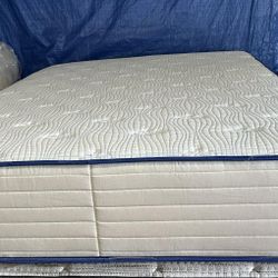 Queen Size Mattress (Colchón Queen Size)