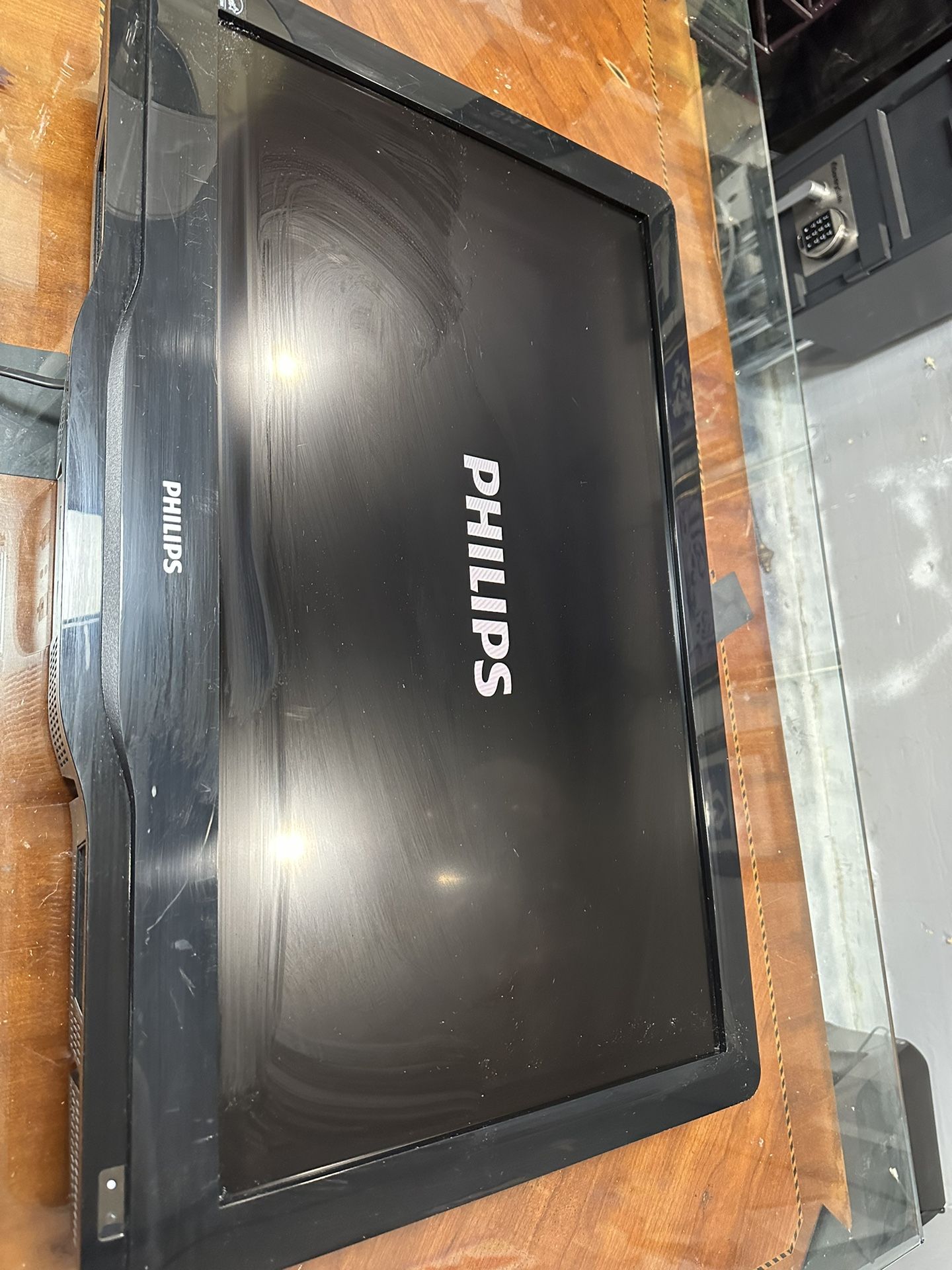 Philips Flat Screen Tv Excellent Working Conduit ion Has HDMI Ports