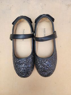 Girls dressy shoes, little kid size 13