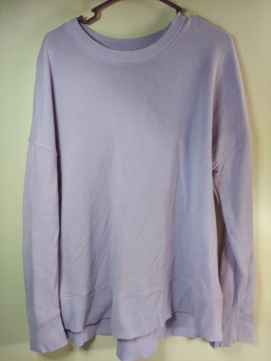 Woman's Purple Sweater Size LG Must Pick Up