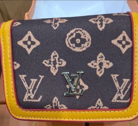 Cute crossbody