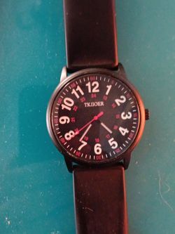 TKIIOER Analog Wristwatch Black Dial