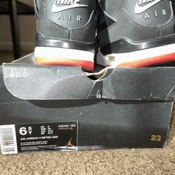 2019 4 Retro (GS) 