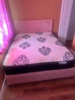 Pink Tufted Bed Frame with Mattress