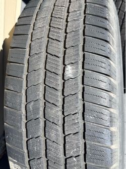 (4) OEM 2015 Toyota Tacoma Rims and Tires