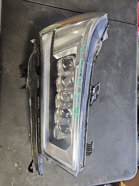 Acura MD-X MDX Headlight Passenger Right Side Mint 2017 2018 2019 2020 Part $590