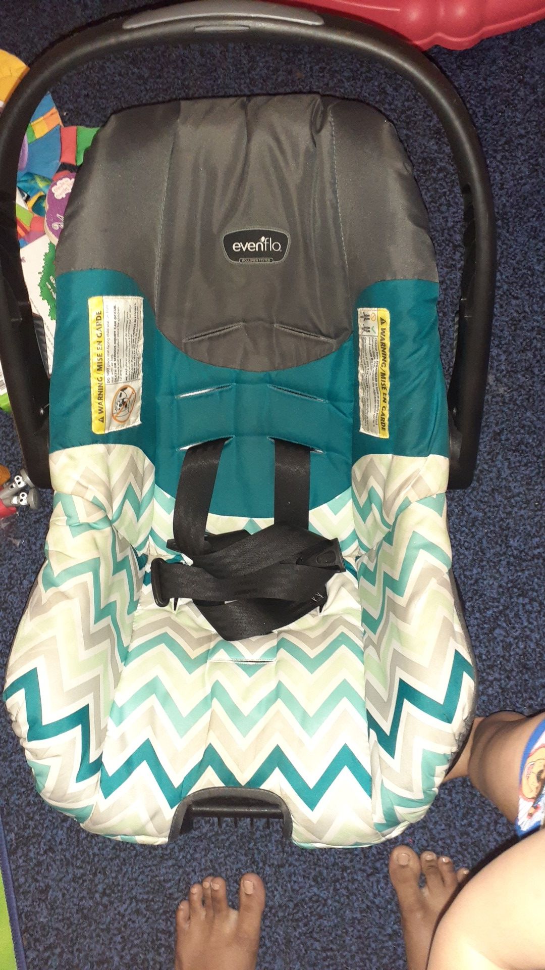 Infant car seat