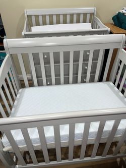Dream On Me Aden 4-in-1 Convertible Mini Crib