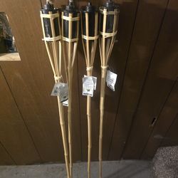 4 Tiki Tourches