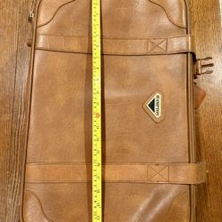 Hampton Vintage Luggage