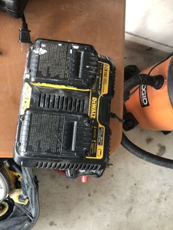 Dewalt power set with chargers and packs