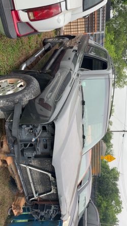 2004 4x4 avalanche parts