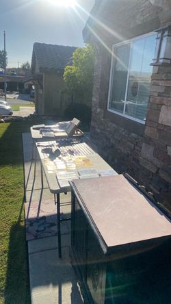 Everything must go! Most items $1