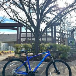 GT Aggressor Pro Mountain Bike Large Frame Aluminium Disc Bicycle 27.5 wheels